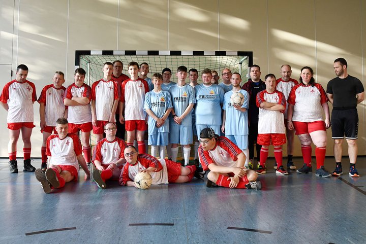 Fussball-Teams des Bodelschwingh Zentrums in Meisenheim